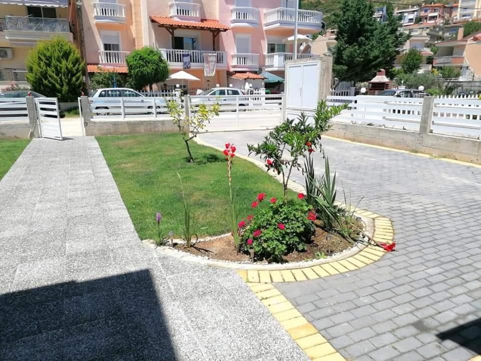 Myrsini'S Sea View Apartment Néa Péramos エクステリア 写真