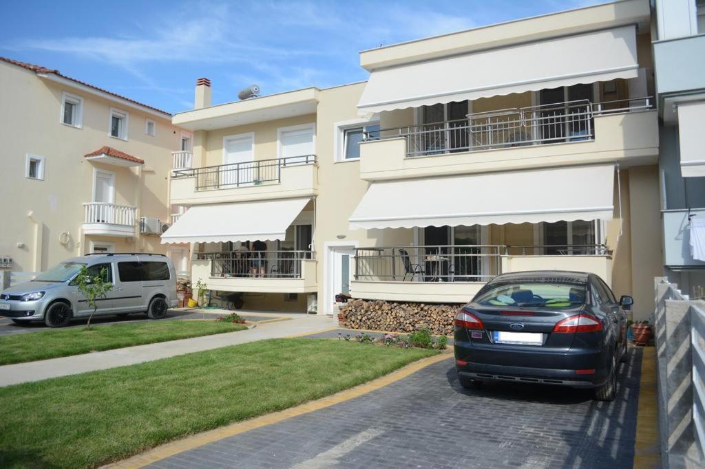 Myrsini'S Sea View Apartment Néa Péramos エクステリア 写真