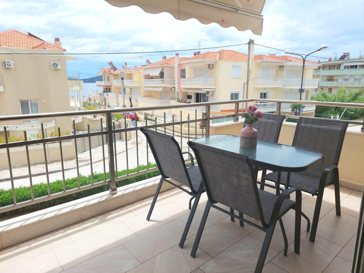 Myrsini'S Sea View Apartment Néa Péramos エクステリア 写真