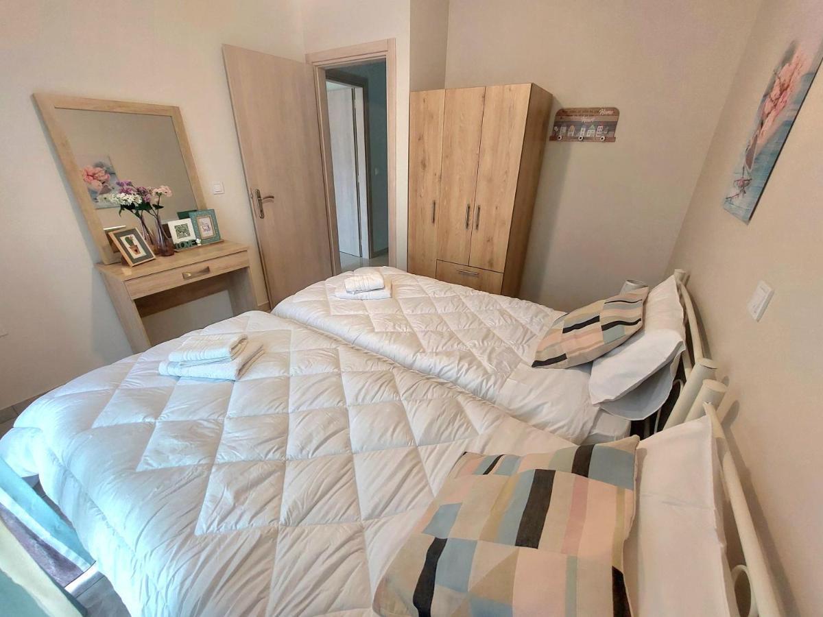 Myrsini'S Sea View Apartment Néa Péramos エクステリア 写真